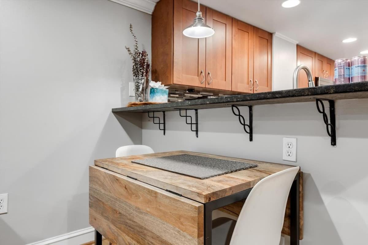 Entire 1-Br Apt In Noma Eckington Washington Exterior foto
